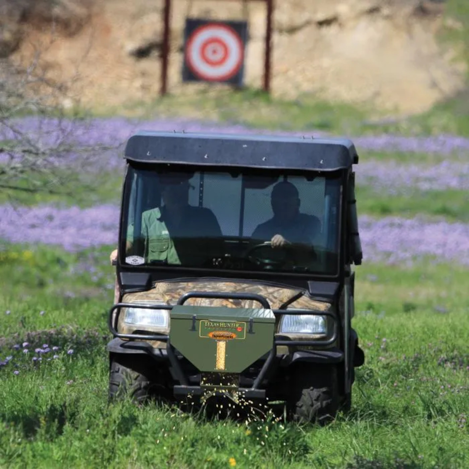 Texas Hunter Road Feeder with Wireless Remote Control